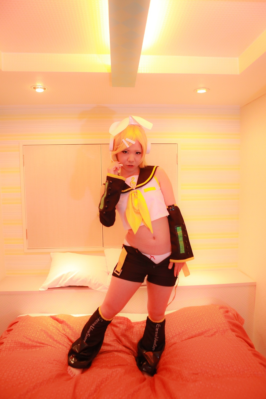 [Cosplay]  Vocaloid - Hot Kagamine Rin Naked